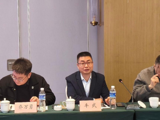 學(xué)會(huì)參訪協(xié)會(huì)、研究院、企業(yè)，共探合作發(fā)展新路徑
