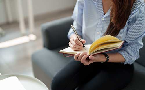 成人高考可以參加英語四級嗎？什么是學(xué)位英語考試？