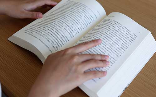 成人高考語文一般考什么內(nèi)容？考100分容易嗎？