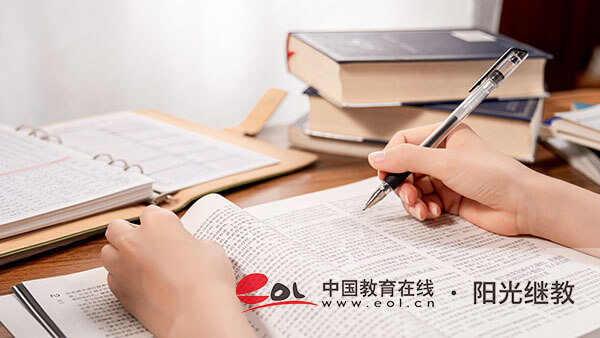 ?初中學(xué)歷可以自考報名嗎？畢業(yè)怎么審核？