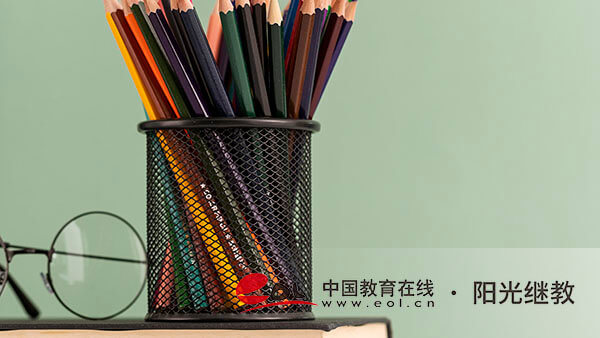 成人高考報名對照片有哪些要求？適合哪些人群？