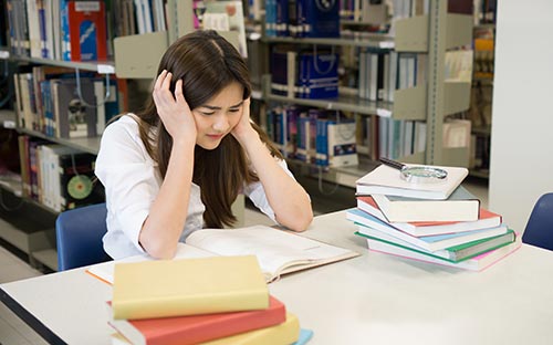 成人高考可以在哪里報名呢？可以報考醫(yī)學專業(yè)嗎？