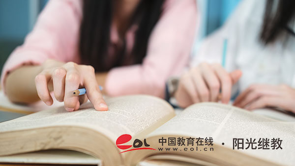 貴州成人高考報(bào)名時(shí)間是多久？需要哪些報(bào)名材料？