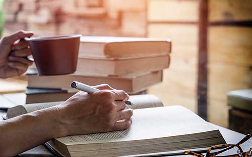 怎么報考國際本科大學，國際本科學校報名條件有什么