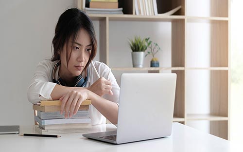 本科去澳洲留學(xué)難嗎？澳洲本科留學(xué)申請(qǐng)方式有哪些？