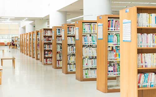 留學(xué)哈佛大學(xué)不需要學(xué)費(fèi)嗎？哈佛宣布為低收入家庭免學(xué)費(fèi)！