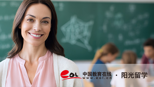 新加坡紡織品設(shè)計(jì)專業(yè)本科留學(xué)費(fèi)用是多少錢